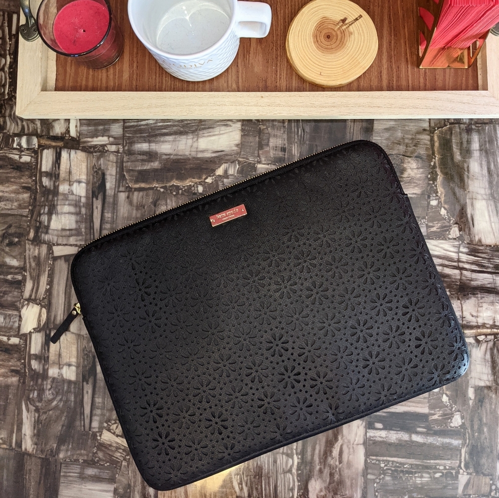 NWOT Kate Spade Saffiano 13” MacBook/laptop sleeve